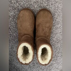 UGG Women’s classic mini